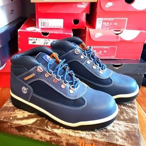 TIMBERLAND: JUNIOR FIELD BOOTS. Size- 4.5